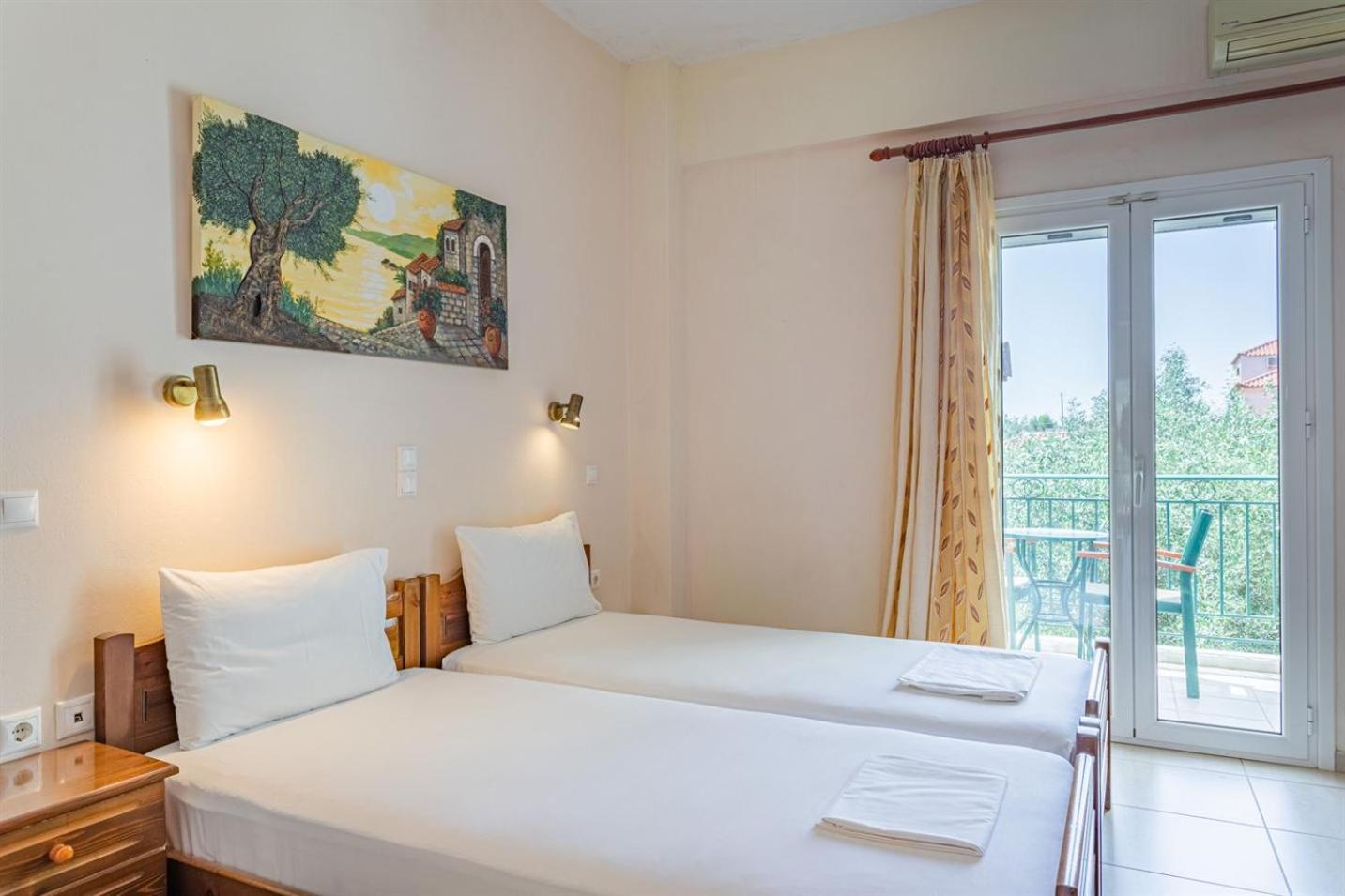 Vasiliki Apartments Ступа Экстерьер фото